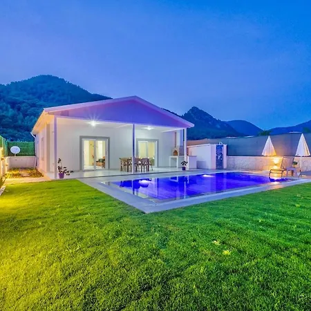 וילה A Secluded In Gocek, One Kilometer From The Sea *